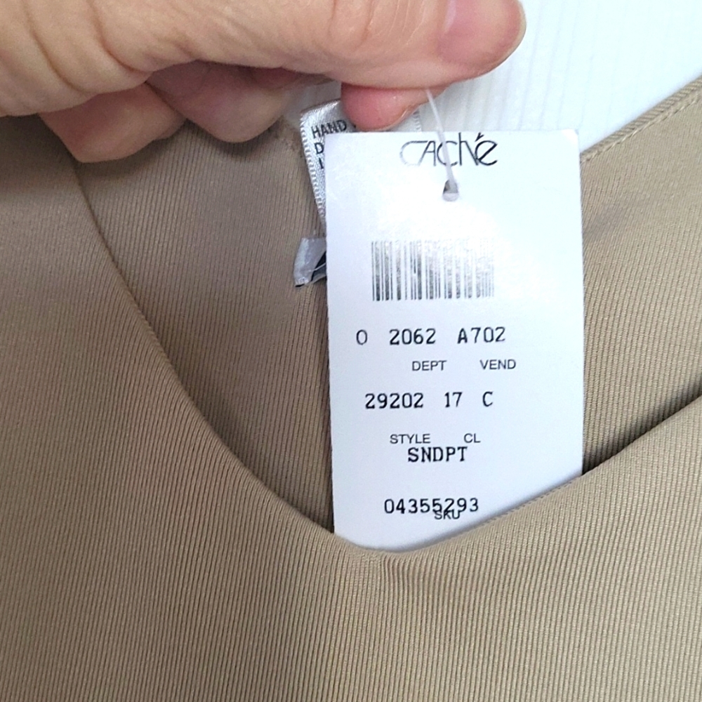 Cache tan undergarment tank - Picture 4 of 4